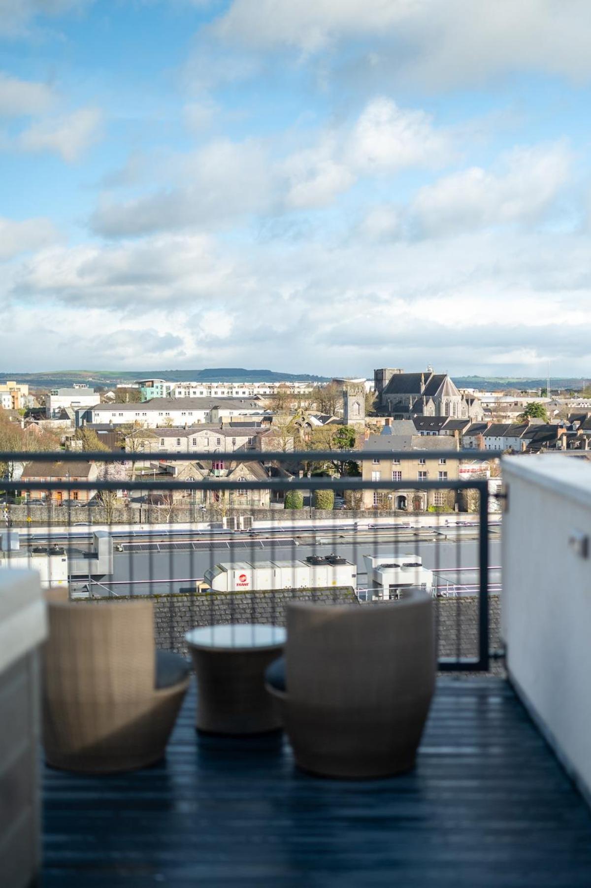 Kilkenny Suites Номер фото
