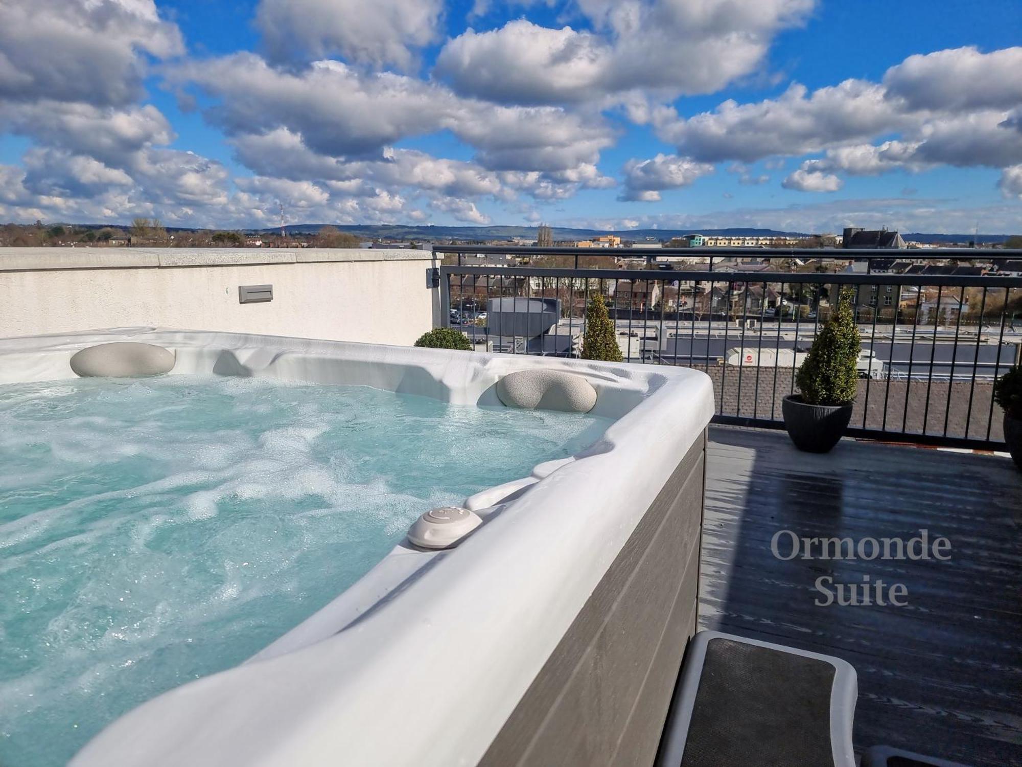 Kilkenny Suites Экстерьер фото